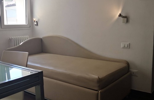 Marina Centro Apartment | One-bedroom apartment with balcony equipped with every comfort 300m from the beach in Rimini