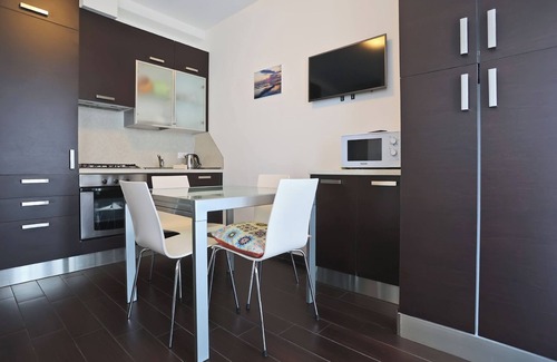 Marina Centro Apartment | One-bedroom apartment with balcony equipped with every comfort 300m from the beach in Rimini