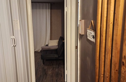 Ellendale Apartment | One Bedroom Apartment with AC,free parking, WiFi. In safe location Memphis
