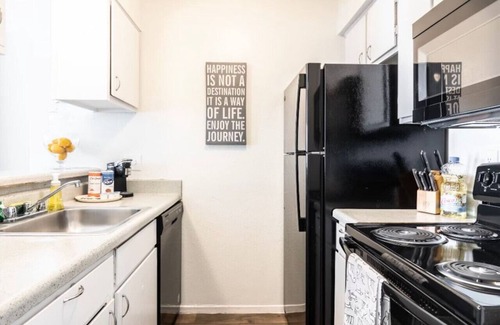 Park Central Apartment | ONE BEDROOM APARTMENT WITH POOL VIEW!