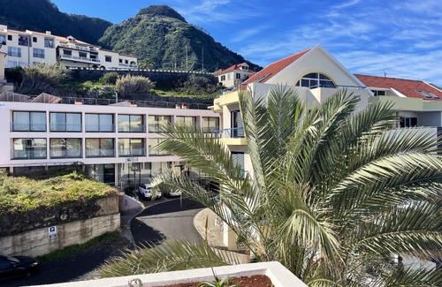 Porto Moniz Apartment | One bedroom appartement with sea view shared pool and enclosed garden at Porto Moniz 1 km away from the beach