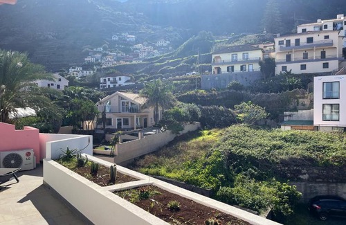 Porto Moniz Apartment | One bedroom appartement with sea view shared pool and enclosed garden at Porto Moniz 1 km away from the beach