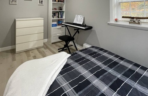 Croom Apartment | One Bedroom Basement Apartment