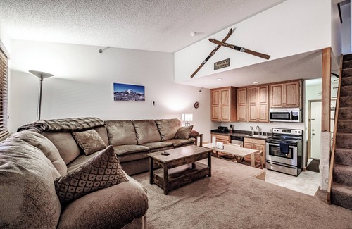 Sunday River Area Condo | One bedroom Cascades C-7, sleeping 6, fireplace!