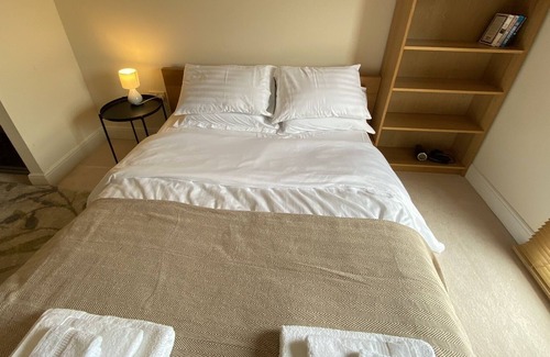 Riverside Apartment | One bedroom flat close to London Bridge