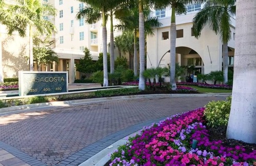 Boynton Beach Condo | One bedroom in amazing luxury condo. BEACH PASS INCLUDED!