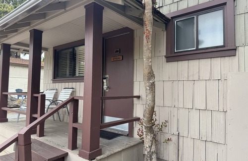 Northeast Carmel Cottage | One Bedroom Suite Cottage