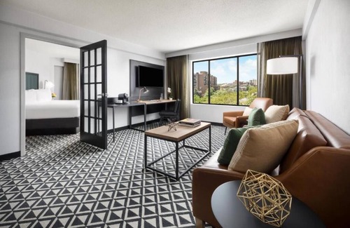 Brookline Hotel | One Bedroom Suite Room at Arcadian Hotel! Near Fenway Park