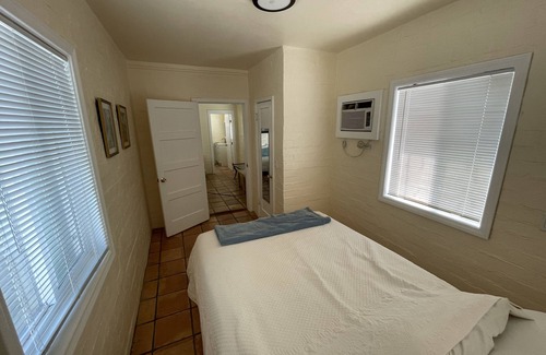 Desert Hot Springs Cottage | One Bedroom With Patio
