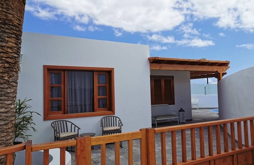 Teguise Villa | One bedroom villa with terrace and fully private heated Jacuzzi.
