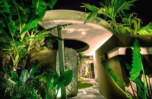 Nakula Villa | One Bedroom with big private pool 36Sqm, 5 mnt walking to the beach