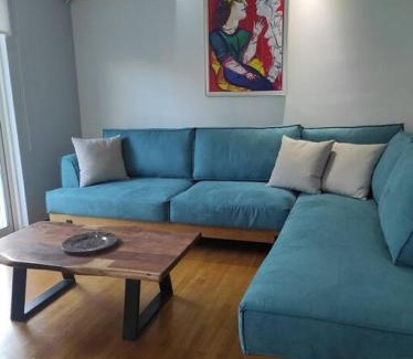 Palaio Faliro Apartment | ONE block from the sea Family house at Floisvos