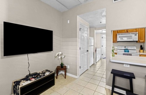 Innovation District Apartment | One Block to UF Campus! 1bed 1bath apartment