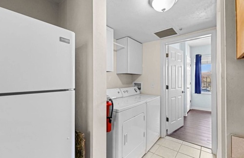 Innovation District Apartment | One Block to UF Campus! 1bed 1bath apartment