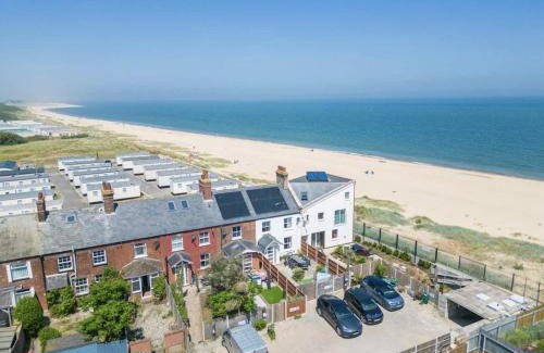 Caister-on-Sea House | One Coastguard Road Cottage