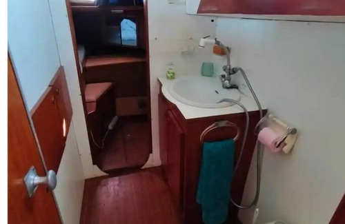 Porquerolles Boat Rental | one double room in our catamaran in porqueroles bay