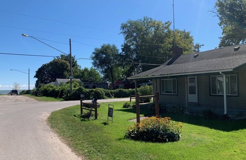 Standish House | One mile east of the Saganing Casino 50 feet from the beach, private boat launch