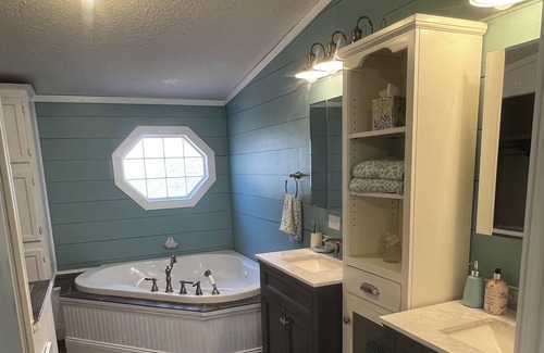 Pottsboro House | One mile to Lake Texoma