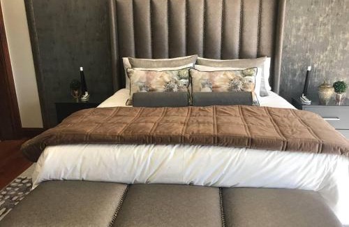 Ekurhuleni Hotel | One O Eight Boutique Hotel