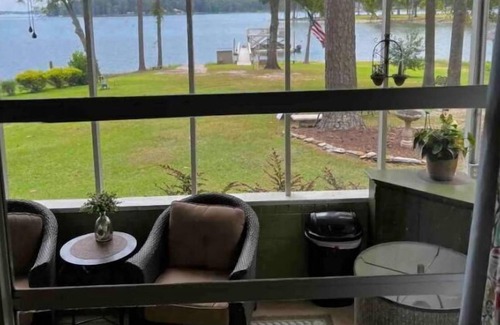 Prosperity Cottage | One of a kind cozy loft cottage with boat ramp and a magnificent view.