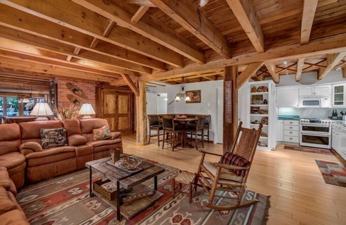 Clarksville House | One of a kind gem- 2 rental units on 1.2 lakefront acres ideal for 2 families