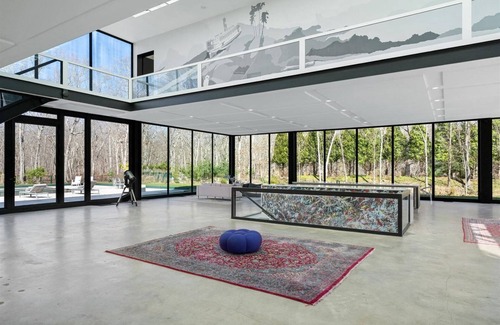 Springs House | One of a Kind Glasshouse in Amagansett