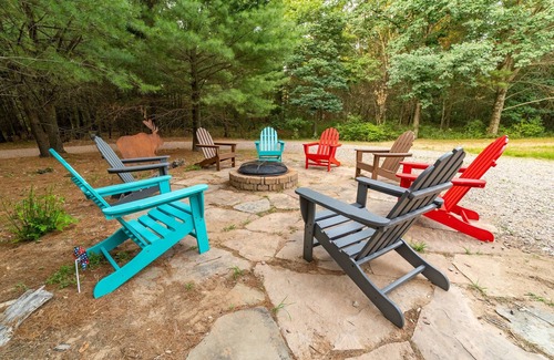 Nekoosa Cabin | One-of-a-Kind Lake, Sand Valley Golf, ATV, Snowmobile Trails, Boating, Games