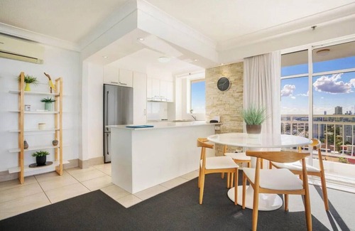 Burleigh Heads Apartment | One of Burleigh's Favourite spots