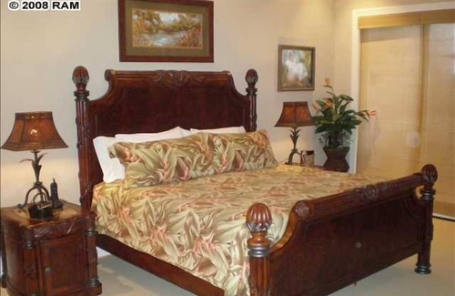 Lanai City House | One of only two oceanview homes available on exclusive Lanai