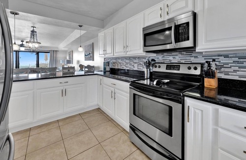 Holiday Isle Condo | One of the largest 2Bd, 2Ba condos in Destin,Patio on the Gulf