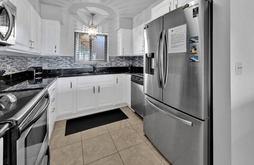 Holiday Isle Condo | One of the largest 2Bd, 2Ba condos in Destin,Patio on the Gulf