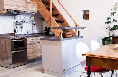 Schernfeld Apartment | One-room flat with gallery for four people