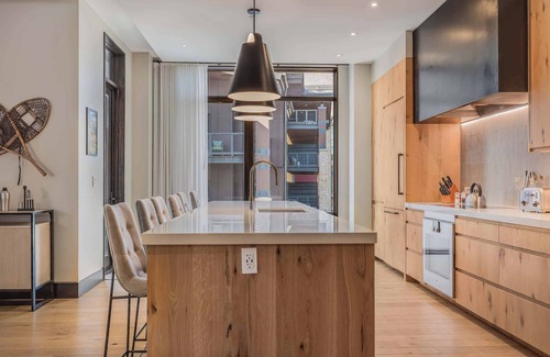 Snowmass Village Condo | One Snowmass East 704