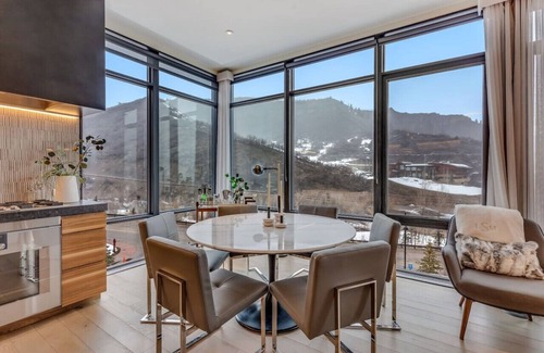 Snowmass Village Apartment | One Snowmass West Gem