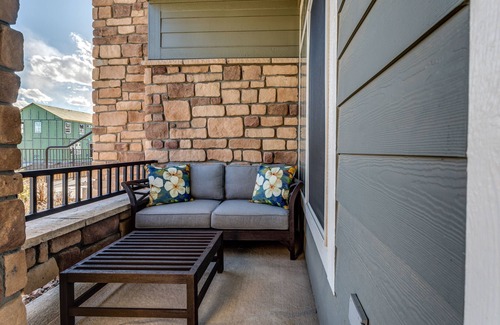 Castle Rock Condo | One Story Quiet 2 Bedroom Condo in Castle Rock