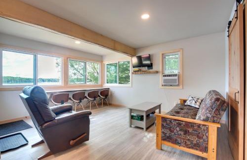 Harshaw House | Oneida County Cabin with Private Dock and Rowboat!