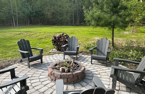 Cleveland House | Oneida Lake Jewels, Anna's Place: Stay and Play! 3 miles from Sylvan Beach!