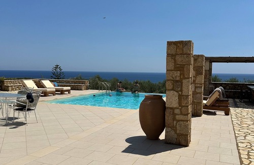Pylos-Nestoras Villa | ONIROZO KORONI PRIVATE LUXURIOUS VILLA