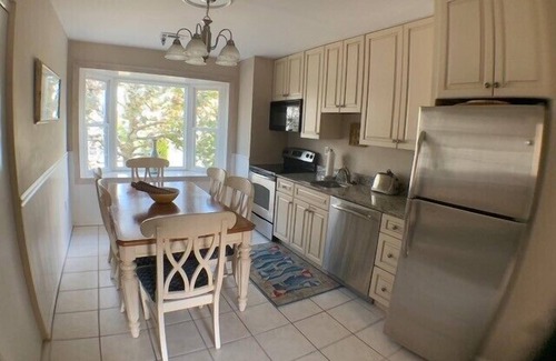 Stone Harbor Condo | ONLY 1/2 block to the beach, shopping, restaurants and entertainment.