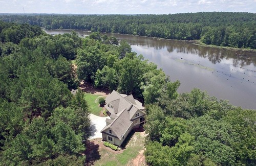Clarks Hill House | Only 15 Minutes to Augusta National. Dream Home on the River with Dock!
