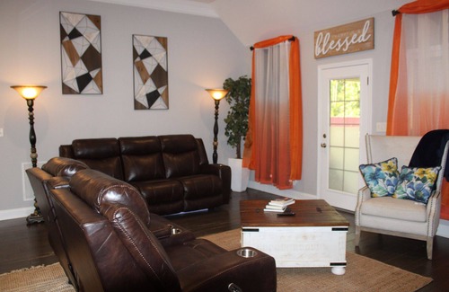 Twelve Oaks House | Only 7mins from ole miss stadium!