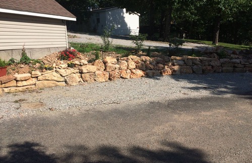 Eucha Cabin | ONLY A ONE MINUTE WALK TO THE DOCK ON THE SHORES OF GRAND LAKE
