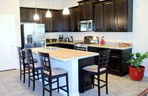 Surprise Farms House | Only five miles from Surprise Stadium. Sleeps 6.