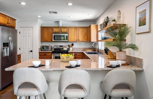 Little Tuscany House | Only Inn Palm Springs - Exquisite Backyard Oasis