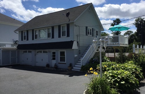 Spring Lake Heights House | Only Minutes from the Ocean- Modern & Clean. Enjoy Grilling on the Deck.