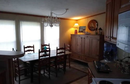 Cape Carteret House | Only10 minute walk to the Inland side of Sound, 3 mile Emerald Isle Beach,Pets