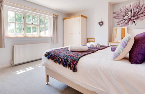 Trecastle House | Onnen Fawr Farmhouse