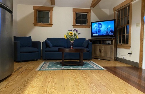 West Wareham Cottage | Onset beach, Cape code , Blackmore pond, private waterfront cottage