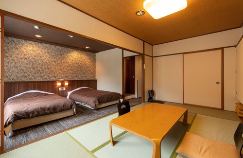 Aizuwakamatsu Hotel | Ooedo Onsen Monogatari Higashiyama Grand Hotel