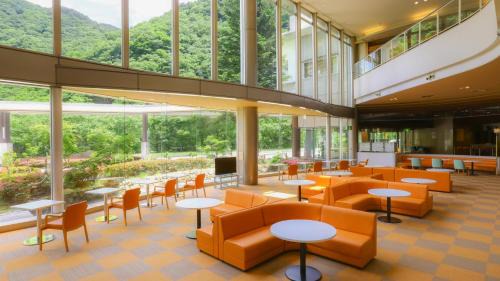 Aizuwakamatsu Hotel | Ooedo Onsen Monogatari Higashiyama Grand Hotel